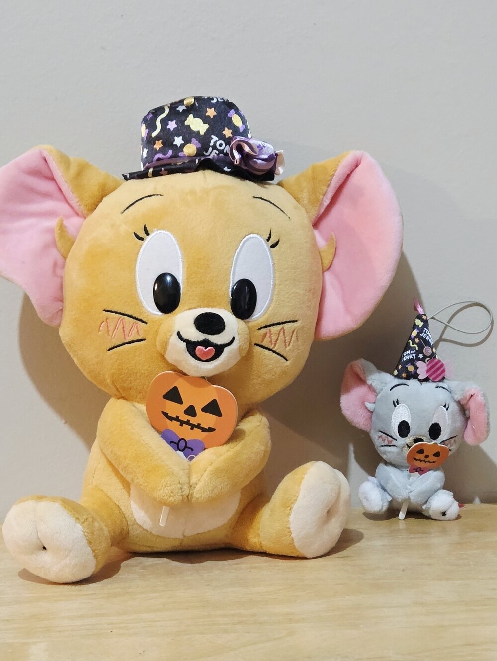 Tom & Jerry 8" Jerry & 3.5" Nibbles Halloween Plush Toy - Peanuts Club Mouse